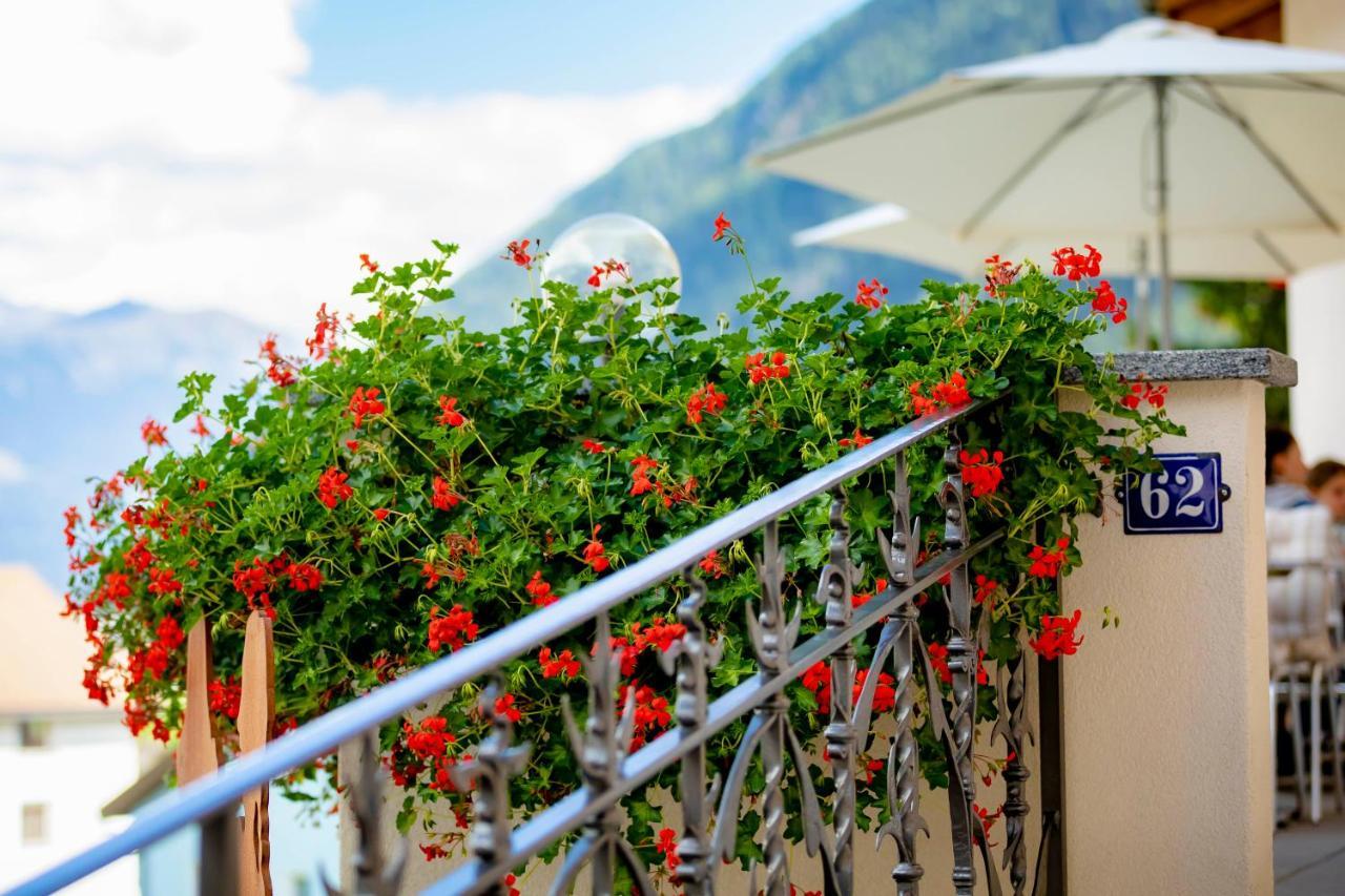 Hotel Helvetia Müstair Exterior foto